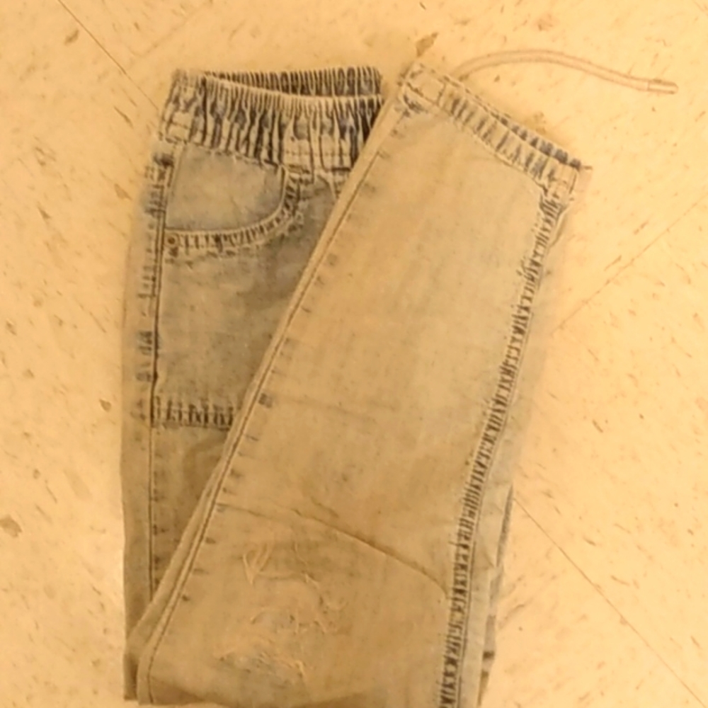 Denim jeans with drawstrings